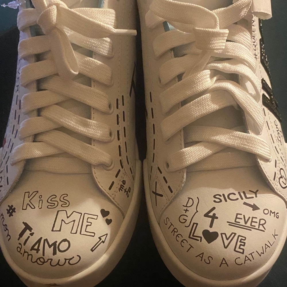 Dolce & Gabbana Love Graphic Sneakers - White and Red - Picture 11 of 12